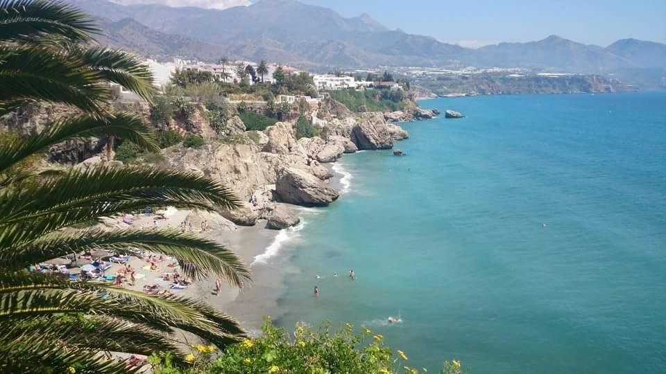 Apartamentos Manuel Martin Nerja Esterno foto