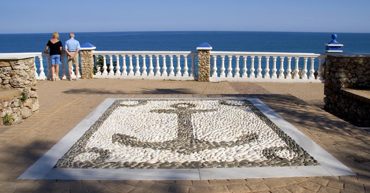 Apartamentos Manuel Martin Nerja Esterno foto