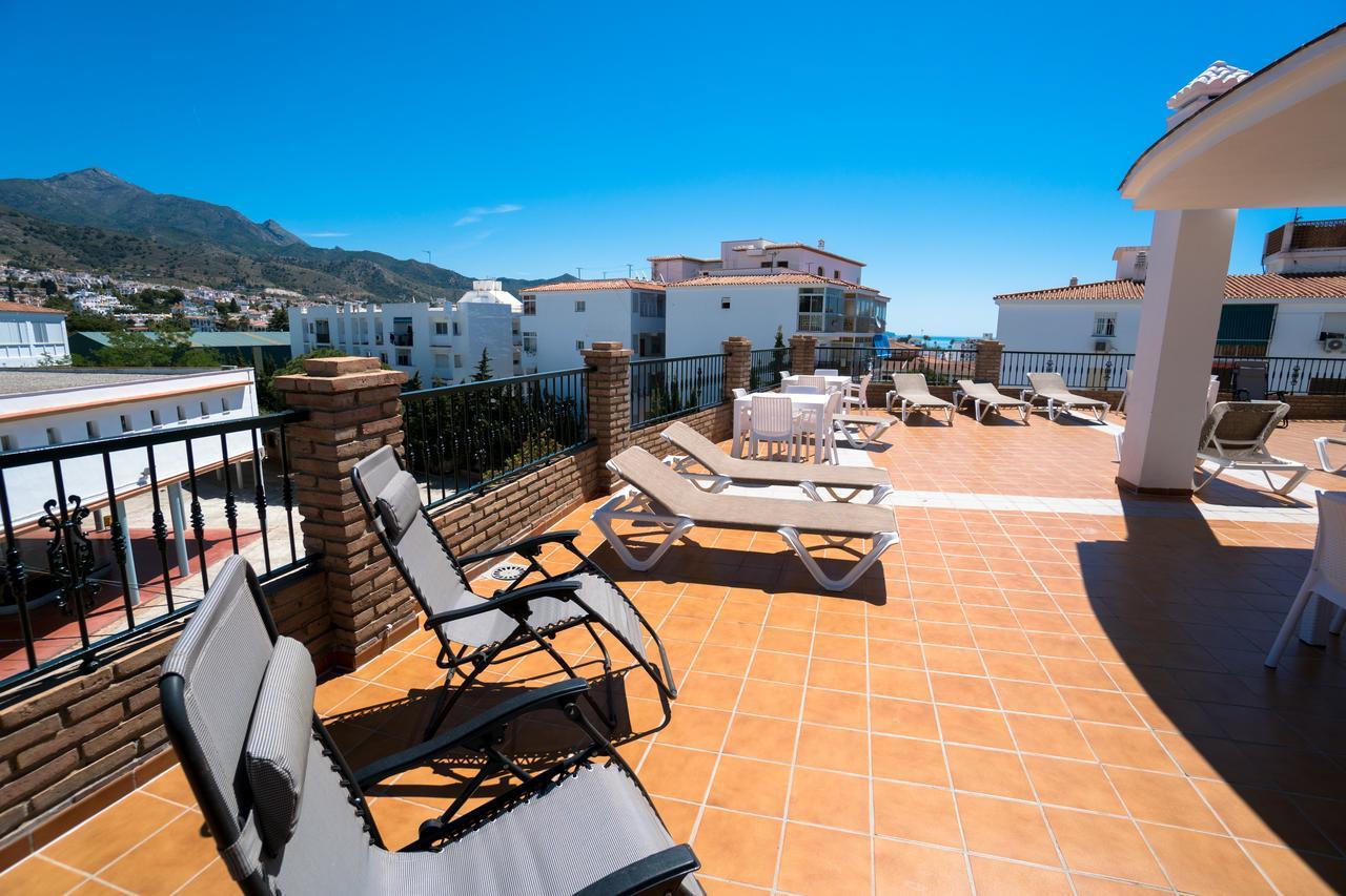Apartamentos Manuel Martin Nerja Esterno foto