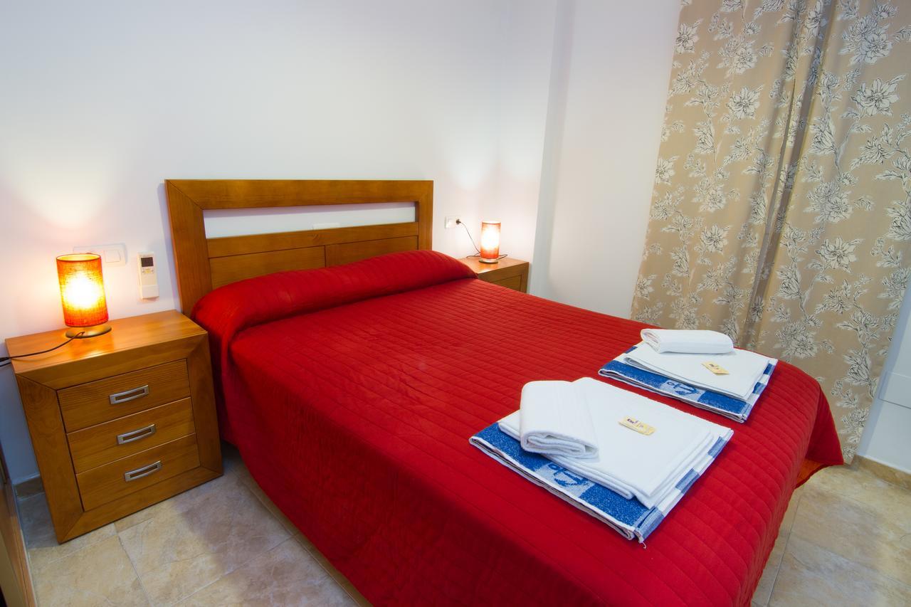 Apartamentos Manuel Martin Nerja Esterno foto